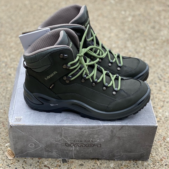 Lowa Renegade GTX Mid Women’s Hiking Shoe